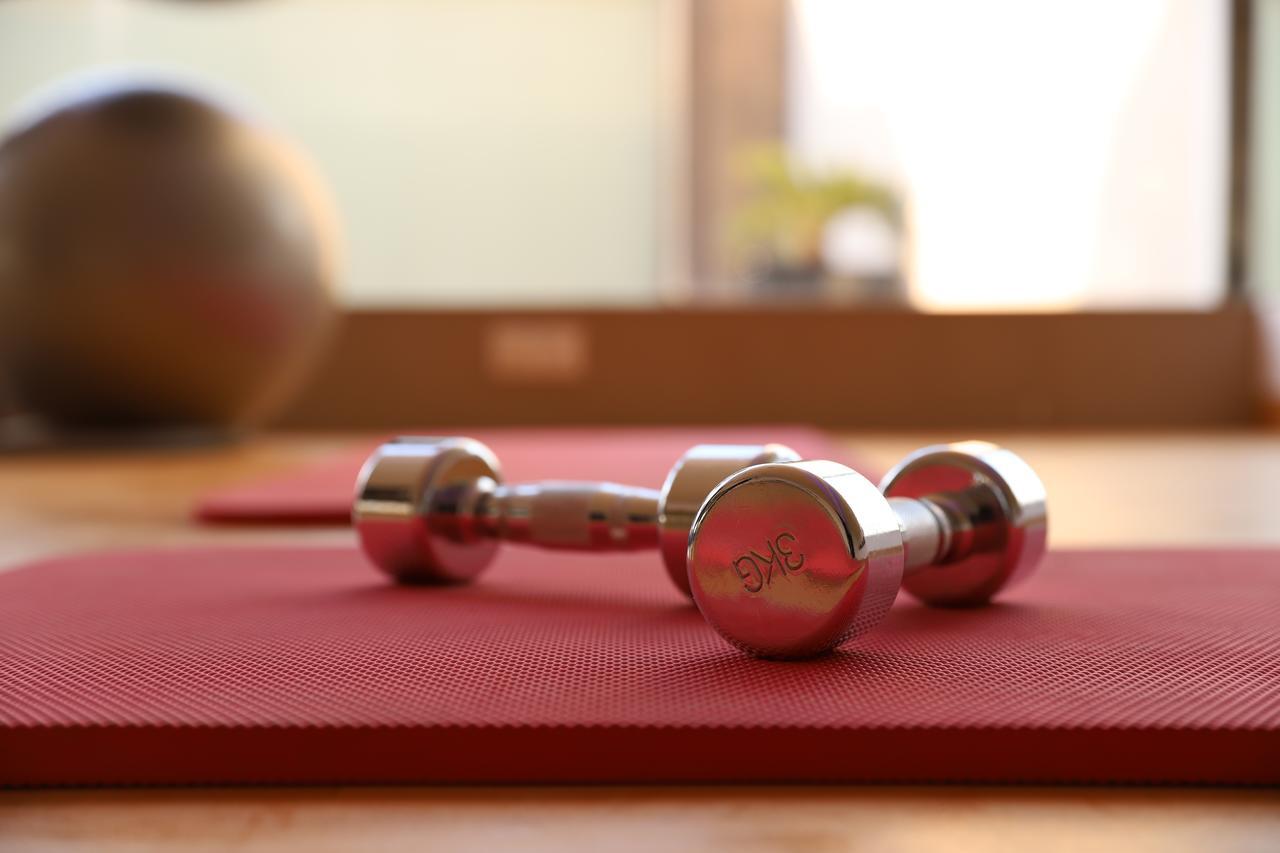 Somewhere Hotel Al Ahsa Al-Hofuf Esterno foto Dumbbells