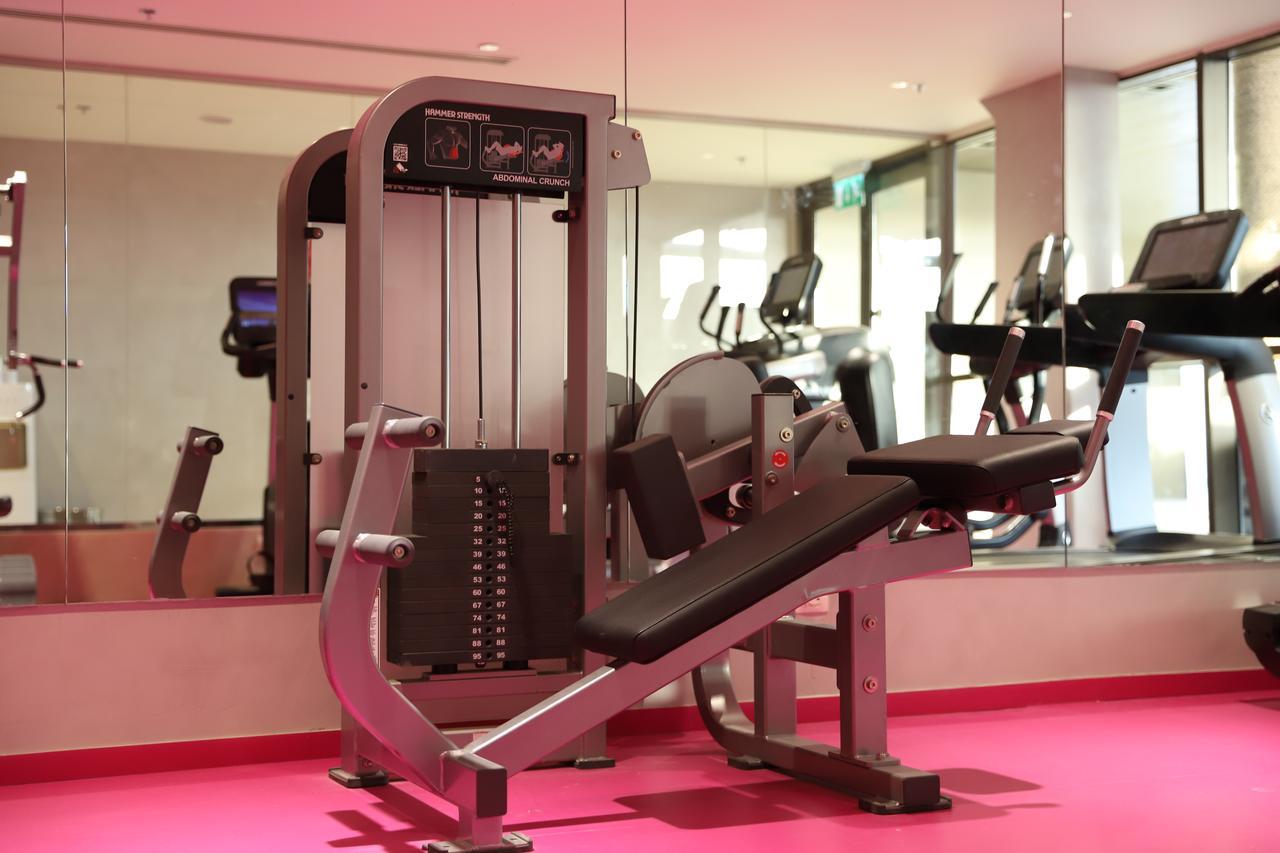 Somewhere Hotel Al Ahsa Al-Hofuf Esterno foto Leg press machine