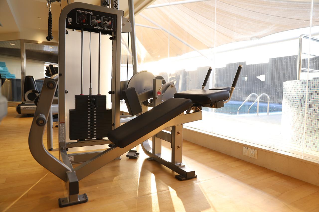 Somewhere Hotel Al Ahsa Al-Hofuf Esterno foto Leg press machine