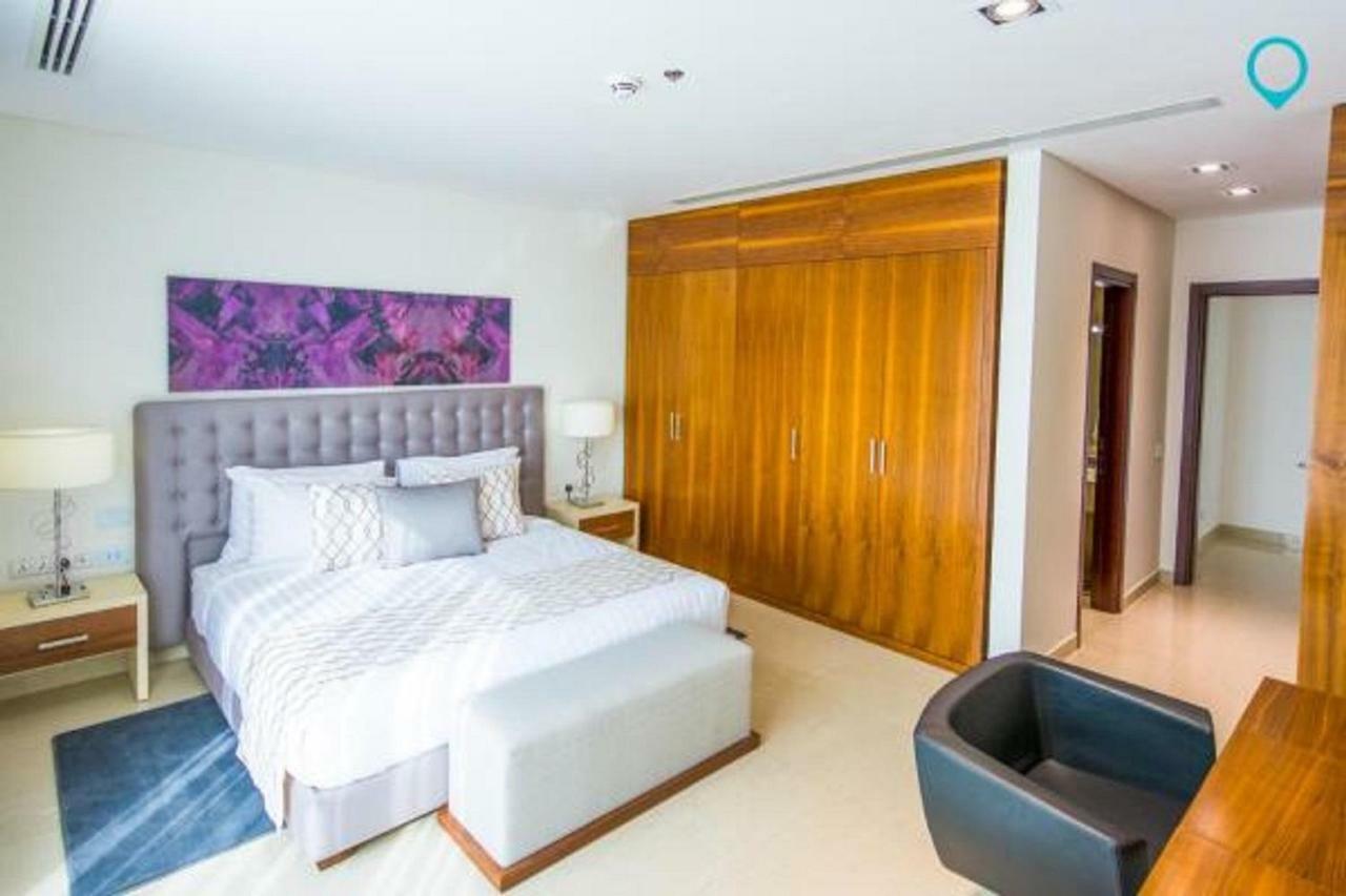 Somewhere Hotel Al Ahsa Al-Hofuf Esterno foto A bedroom in a serviced apartment in Dubai