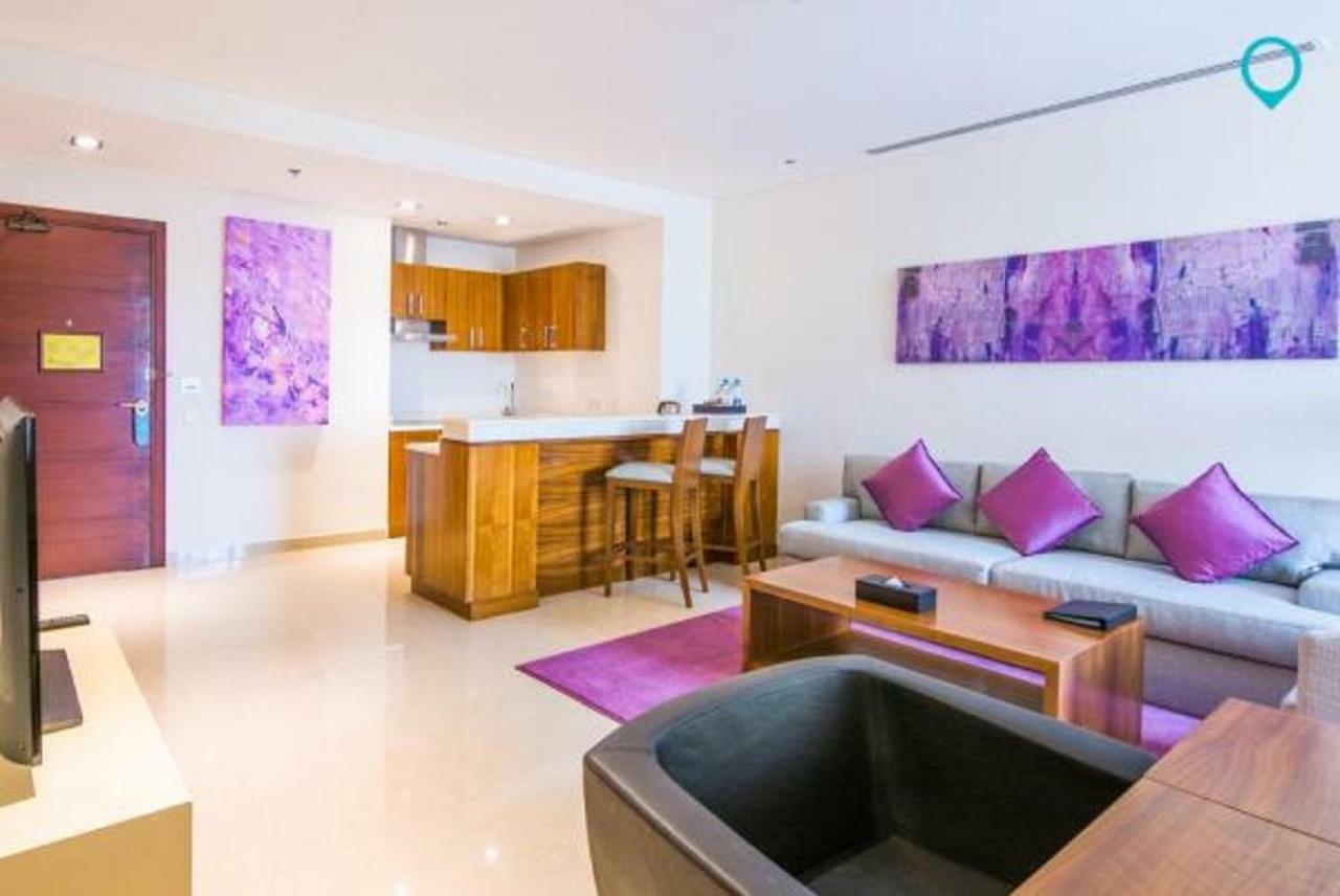 Somewhere Hotel Al Ahsa Al-Hofuf Esterno foto A living room in a serviced apartment in Dubai