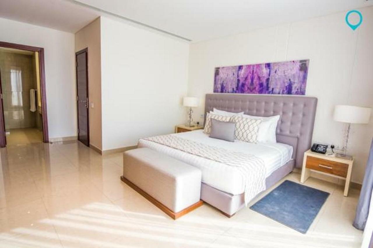 Somewhere Hotel Al Ahsa Al-Hofuf Esterno foto A bedroom in a serviced apartment in Dubai